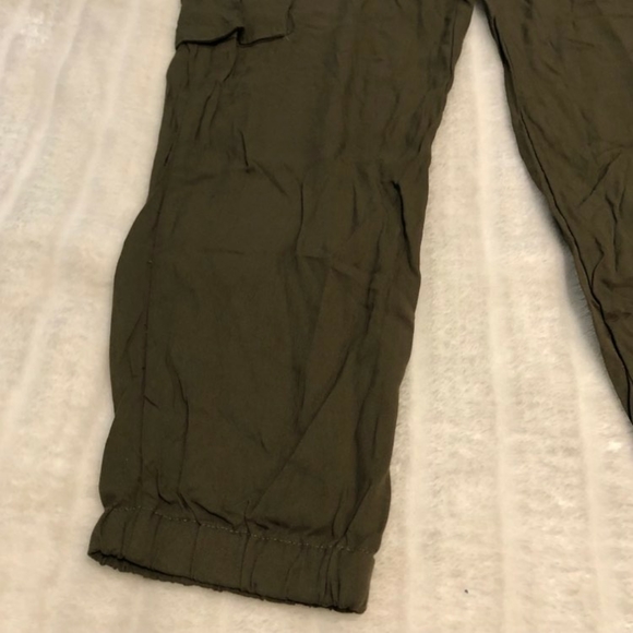 Ardene Army Green High-Waisted Lightweight Cargo Pants - Picture 5 of 14